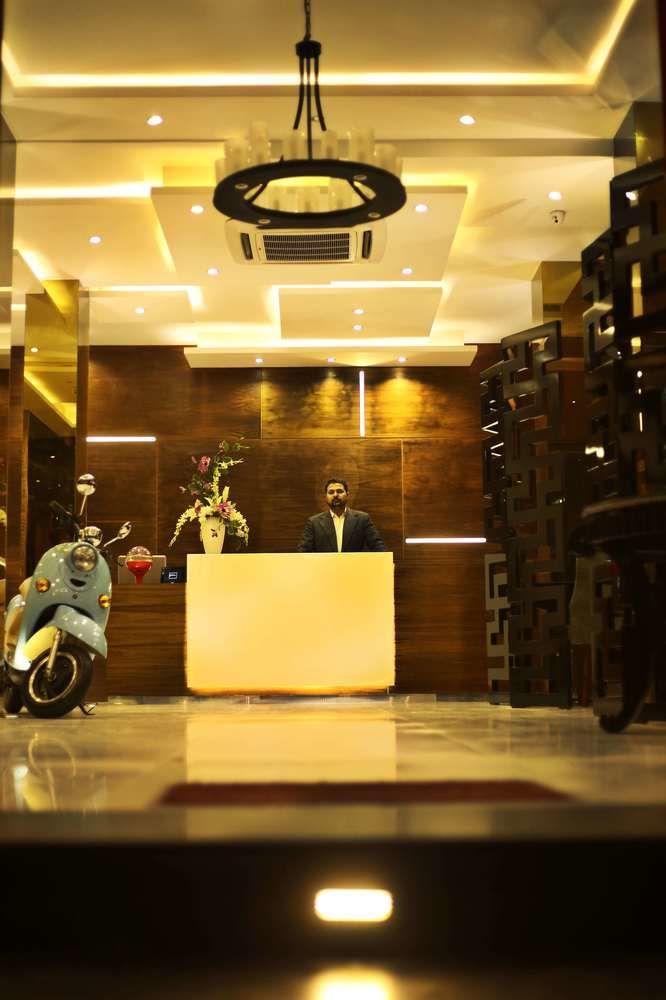 Lahore Continental Hotel Exteriör bild